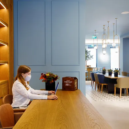 Szálloda Mercure Centro Aliados Porto
